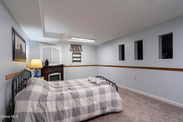 58 Wynantskill Way, Troy, NY 12180