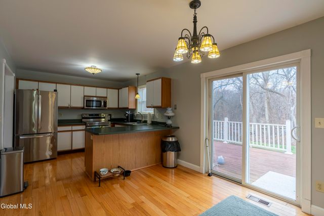 58 Wynantskill Way, Troy, NY 12180