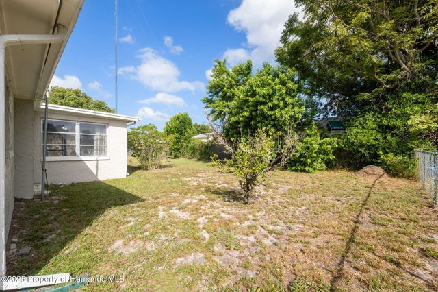 3041 Fairmount Drive, Holiday, FL 34691