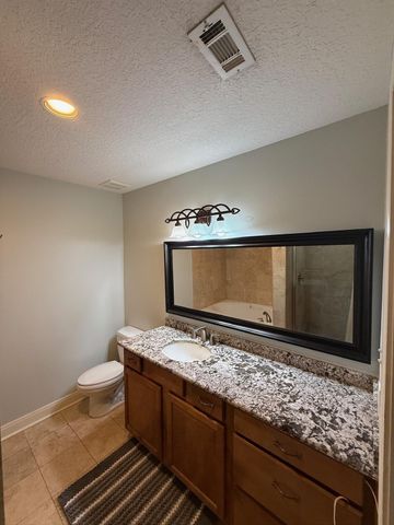 12975 Trail Hollow Dr Avenue, Houston, TX 77079