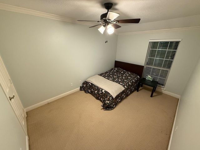 12975 Trail Hollow Dr Avenue, Houston, TX 77079