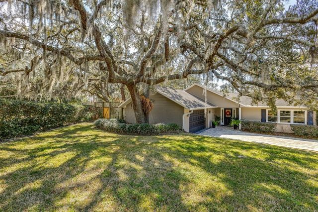 1500 E CROOKED LAKE DRIVE, Eustis, FL 32726