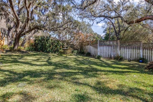 1500 E CROOKED LAKE DRIVE, Eustis, FL 32726