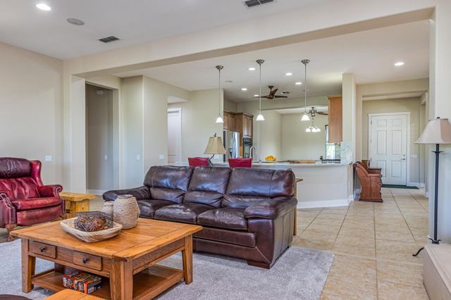 1188 Fairway Valley Ln, Lincoln, CA 95648