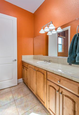 1188 Fairway Valley Ln, Lincoln, CA 95648