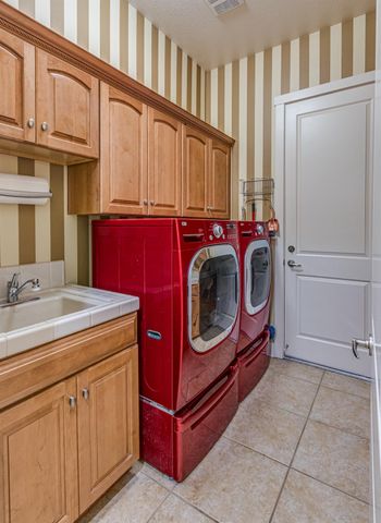 1188 Fairway Valley Ln, Lincoln, CA 95648