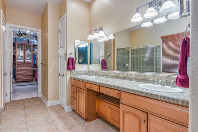 1188 Fairway Valley Ln, Lincoln, CA 95648