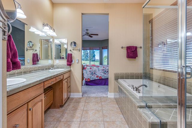 1188 Fairway Valley Ln, Lincoln, CA 95648