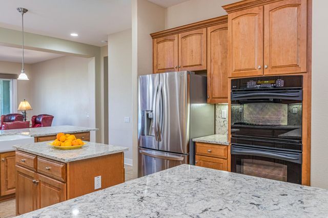 1188 Fairway Valley Ln, Lincoln, CA 95648