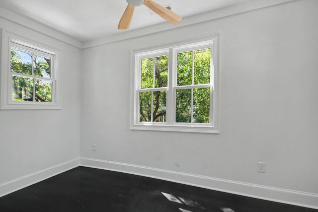 128 Wood St., Georgetown, SC 29440