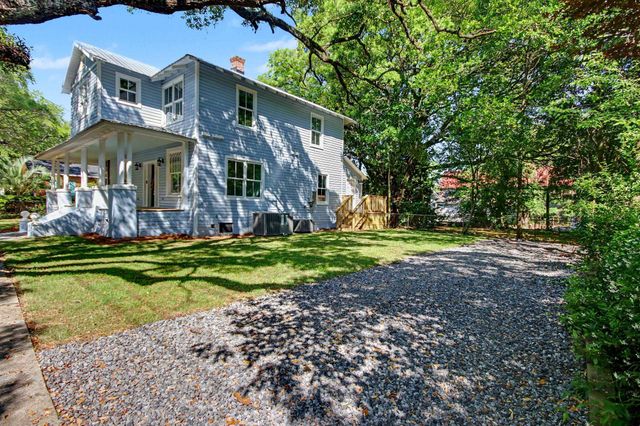 128 Wood St., Georgetown, SC 29440