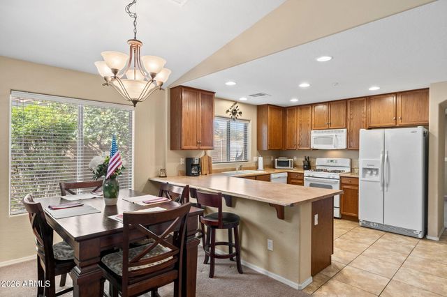 12807 W DESERT MIRAGE Drive, Peoria, AZ 85383