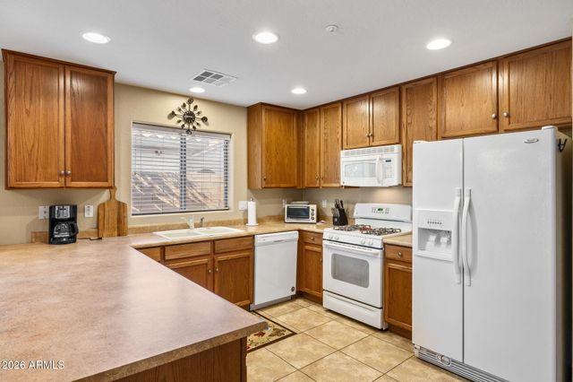 12807 W DESERT MIRAGE Drive, Peoria, AZ 85383