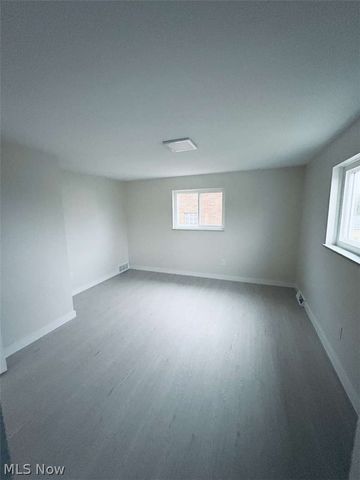 3326 Marioncliff Drive, Parma, OH 44134