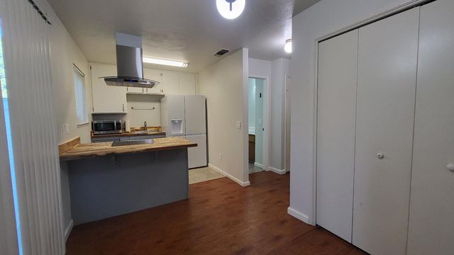 9131 Newhall Dr #74, Sacramento, CA 95826