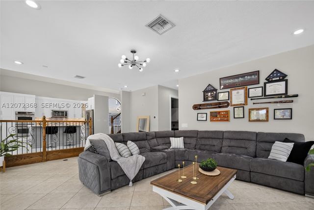 4723 SW 176th Ter, Miramar, FL 33029