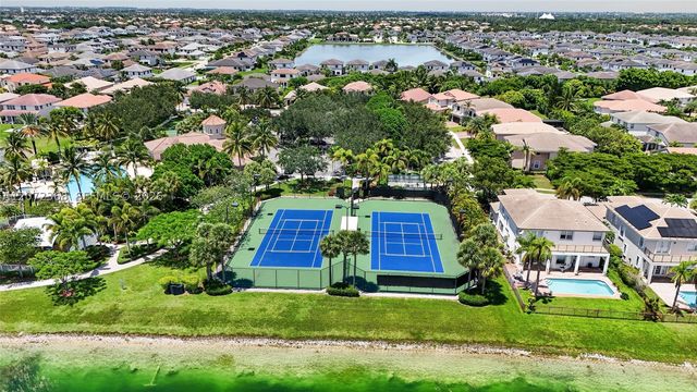 4723 SW 176th Ter, Miramar, FL 33029