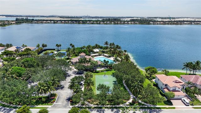 4723 SW 176th Ter, Miramar, FL 33029