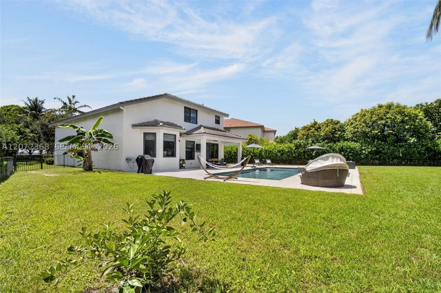 4723 SW 176th Ter, Miramar, FL 33029