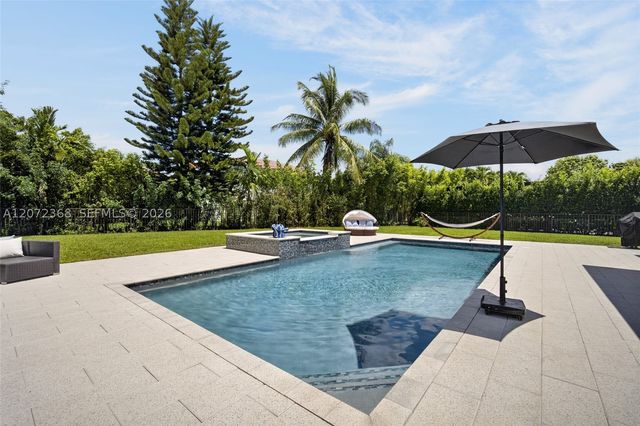 4723 SW 176th Ter, Miramar, FL 33029