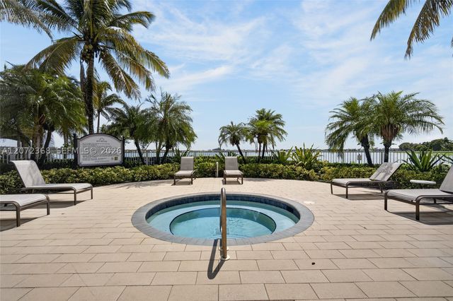 4723 SW 176th Ter, Miramar, FL 33029