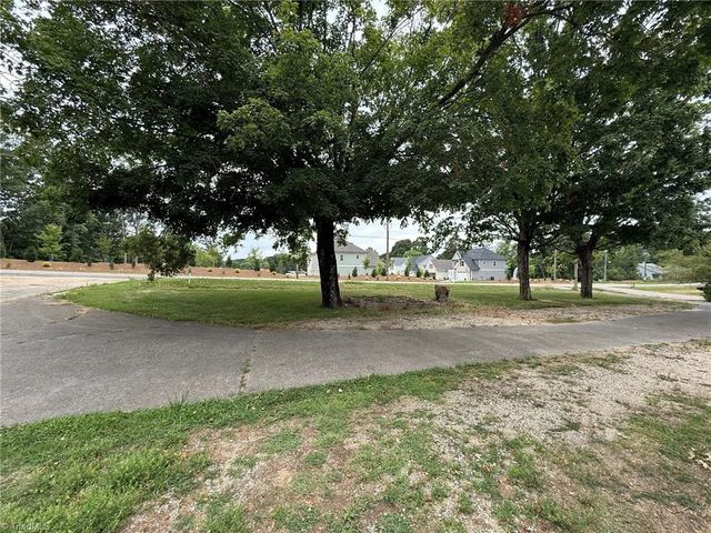 2345 Griffith Road, Winston-salem, NC 27103