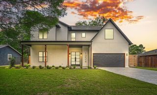 1224 S Pine Street, Grapevine, TX 76051