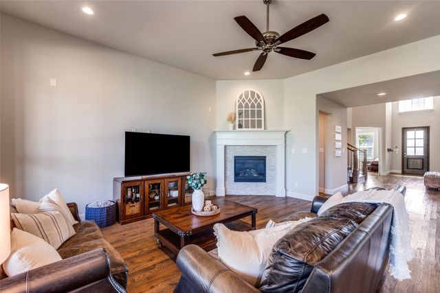 240 Marie Circle, Frisco, TX 75033