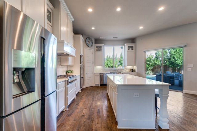 240 Marie Circle, Frisco, TX 75033