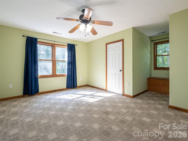 12 Howling Waite Ridge, Candler, NC 28715