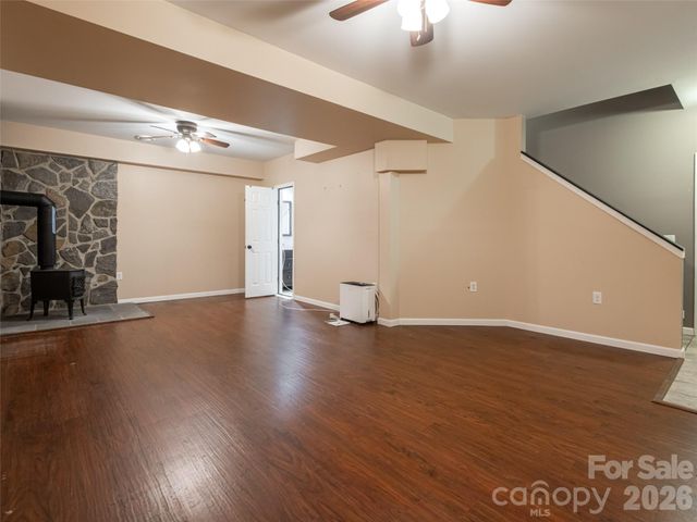 12 Howling Waite Ridge, Candler, NC 28715