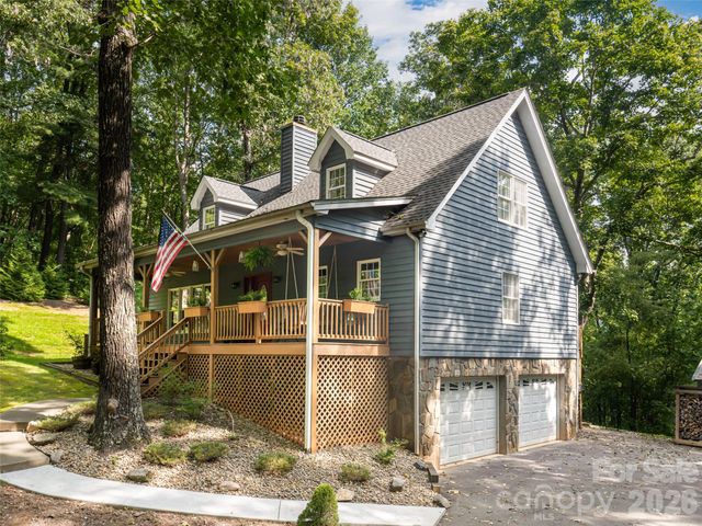 12 Howling Waite Ridge, Candler, NC 28715