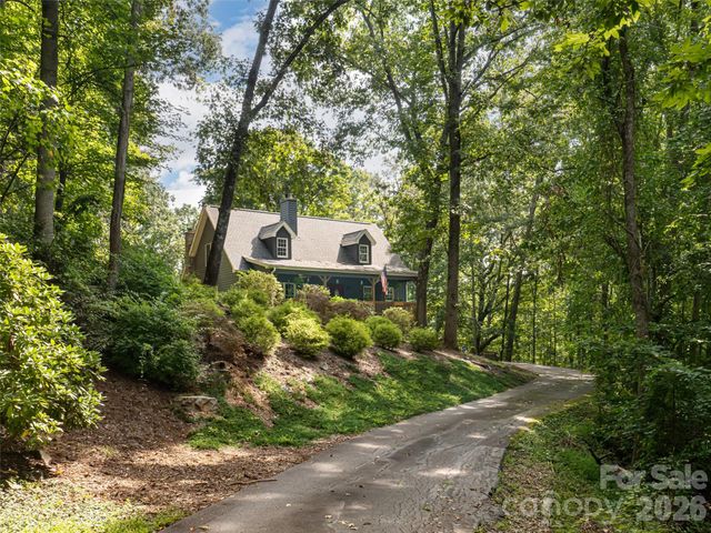 12 Howling Waite Ridge, Candler, NC 28715
