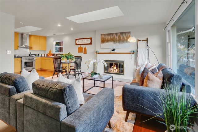 4209 S Lucile Street, Seattle, WA 98118