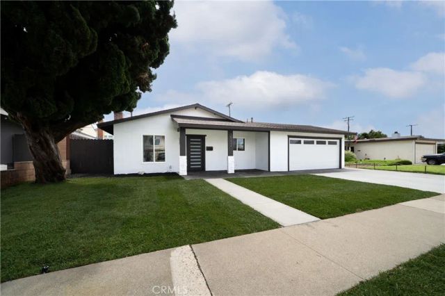 10232 Halawa, Huntington Beach, CA 92646
