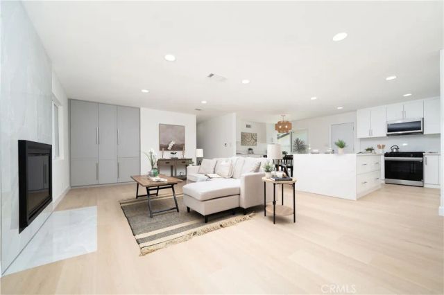 10232 Halawa, Huntington Beach, CA 92646