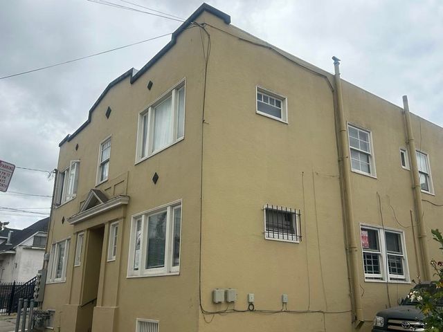 675 Brockhurst St, Oakland, CA 94609