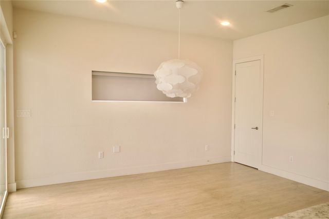 207 Adrian Drive, Fort Worth, TX 76107