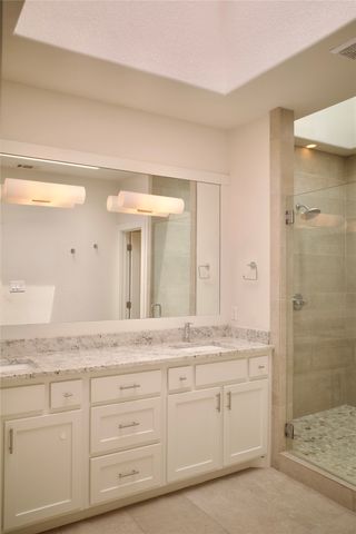 207 Adrian Drive, Fort Worth, TX 76107