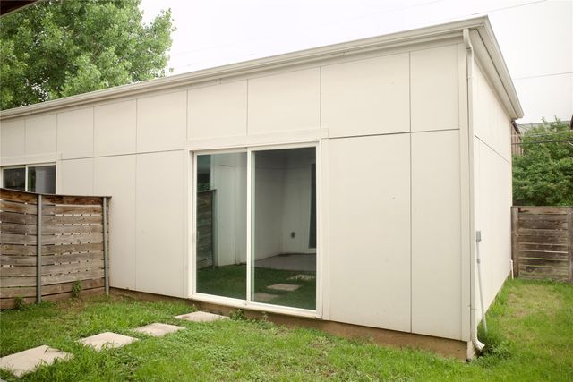 207 Adrian Drive, Fort Worth, TX 76107