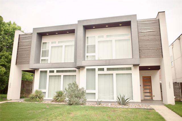 207 Adrian Drive, Fort Worth, TX 76107