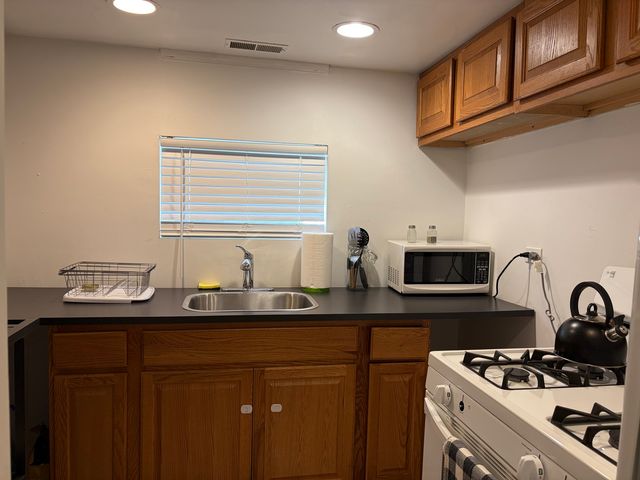 6236 W Cuyler Avenue, Chicago, IL 60634