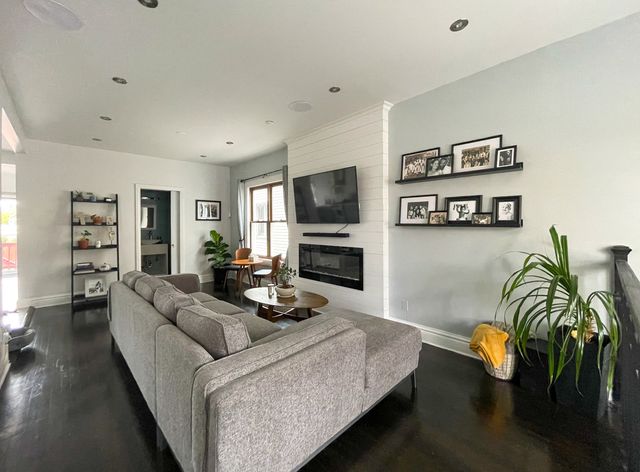 6236 W Cuyler Avenue, Chicago, IL 60634