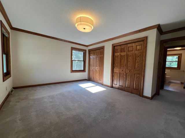 14 Dove Lane, North Oaks, MN 55127