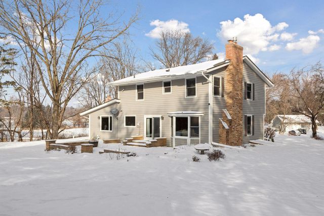 14 Dove Lane, North Oaks, MN 55127