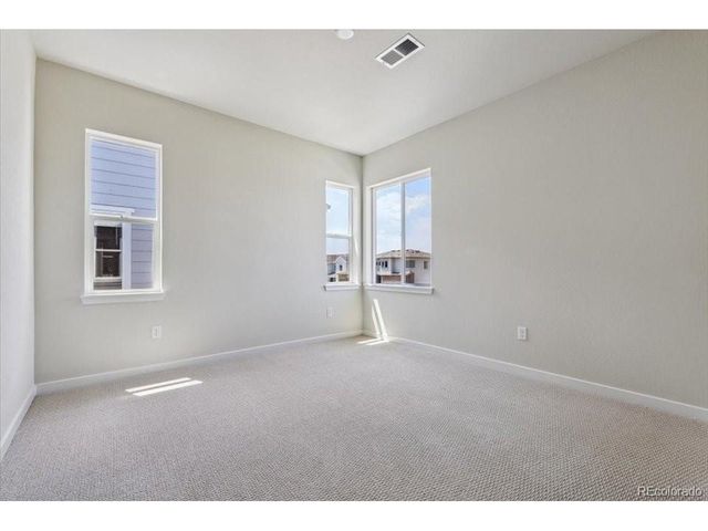 2561 Bailey Ln, Lafayette, CO 80026