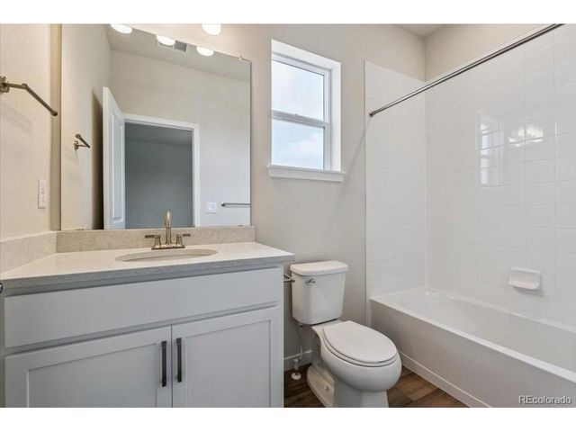 2561 Bailey Ln, Lafayette, CO 80026