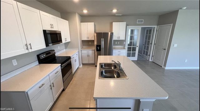 18509 Cronin Sand LN, North Fort Myers, FL 33917