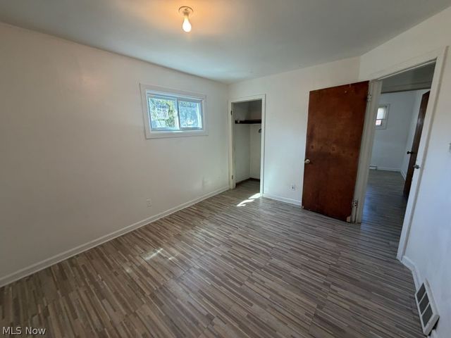 22 Uhler Avenue, Akron, OH 44310
