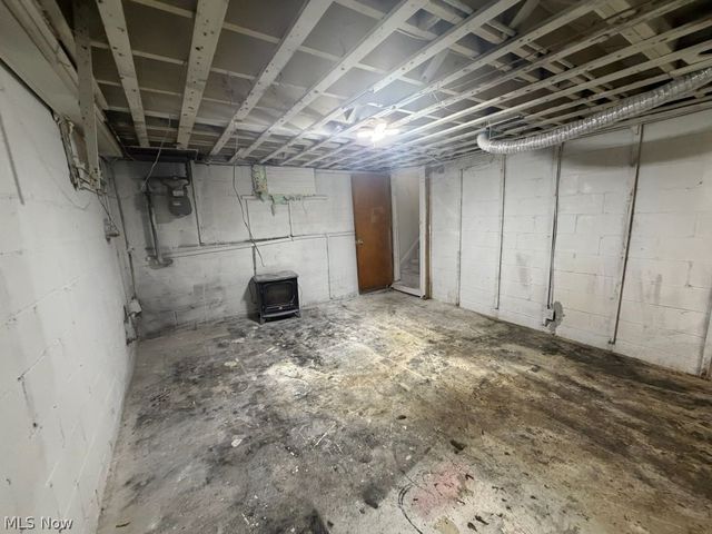 22 Uhler Avenue, Akron, OH 44310